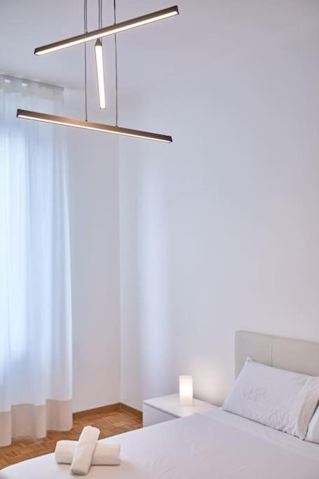 Lenny'S Central Apartment มิลาน ภายนอก รูปภาพ