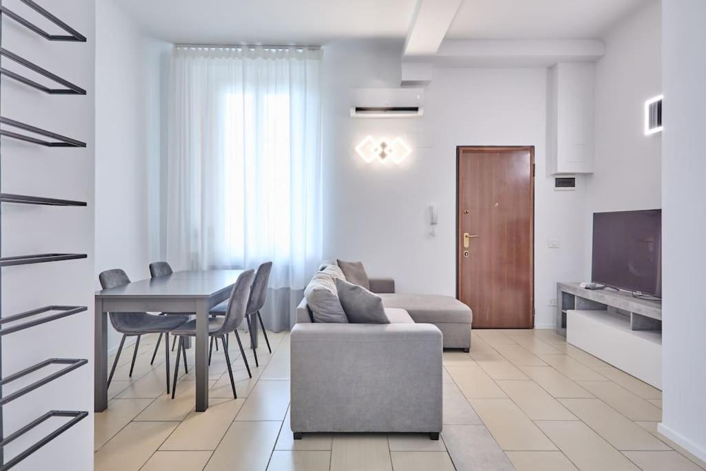 Lenny'S Central Apartment มิลาน ภายนอก รูปภาพ