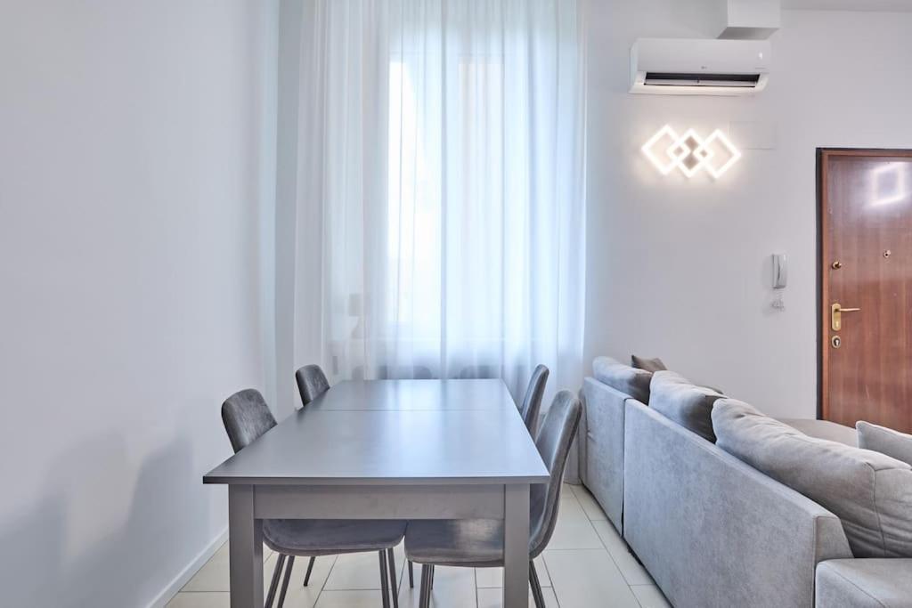 Lenny'S Central Apartment มิลาน ภายนอก รูปภาพ